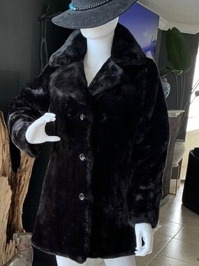 Dkny Black Faux Fur Teddy Jacket